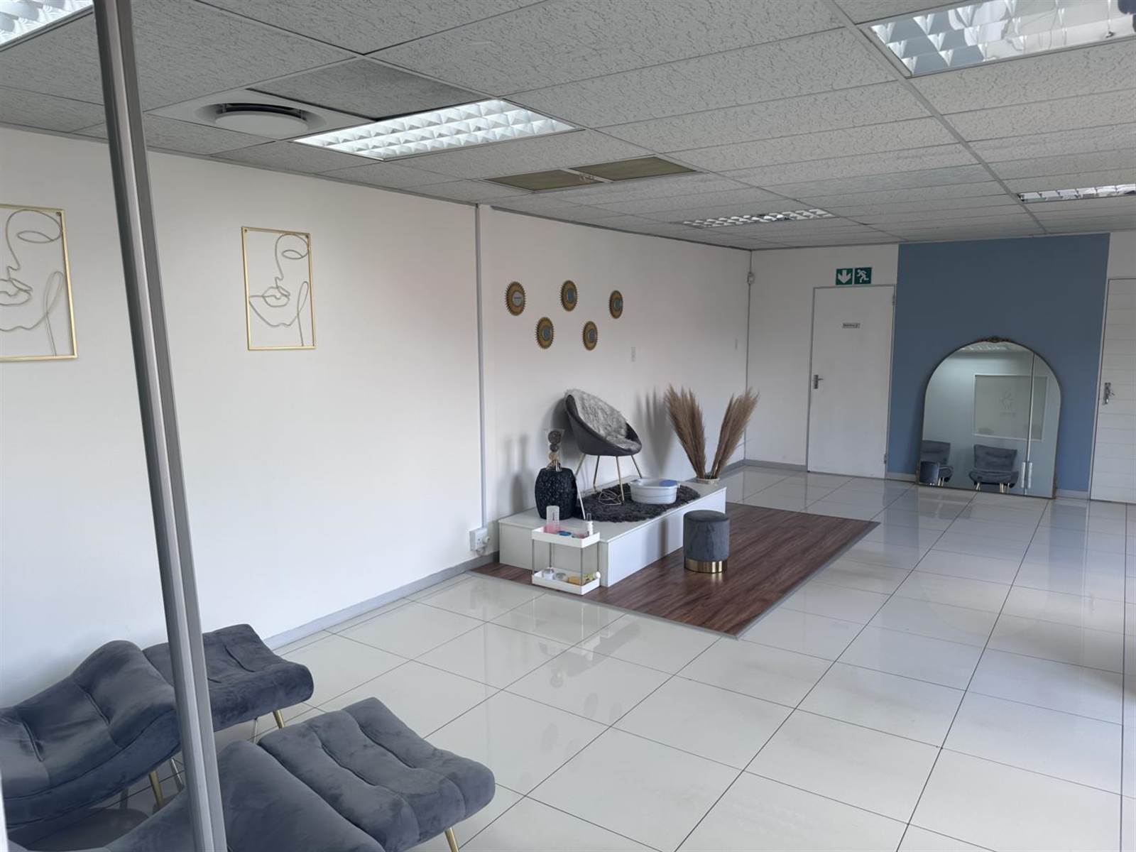 1503  m² Office Space in Menlyn photo number 10
