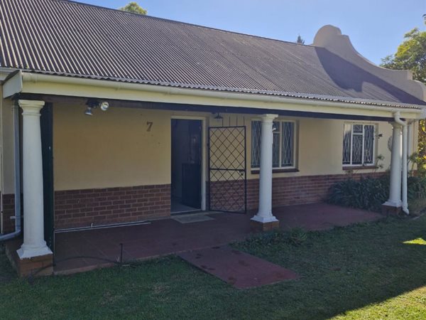 2 Bedroom Simplex 2 Bedroom Simplex