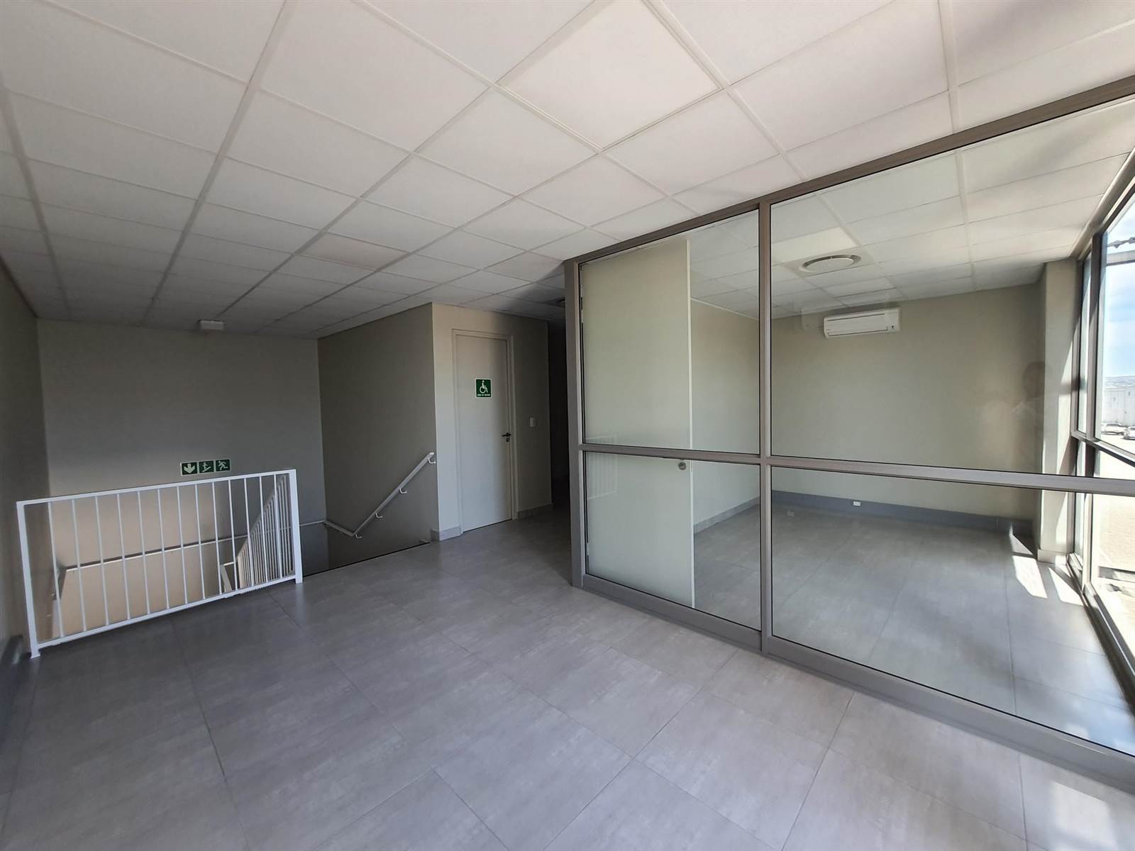 118  m² Commercial space in Brackenfell Industrial photo number 2