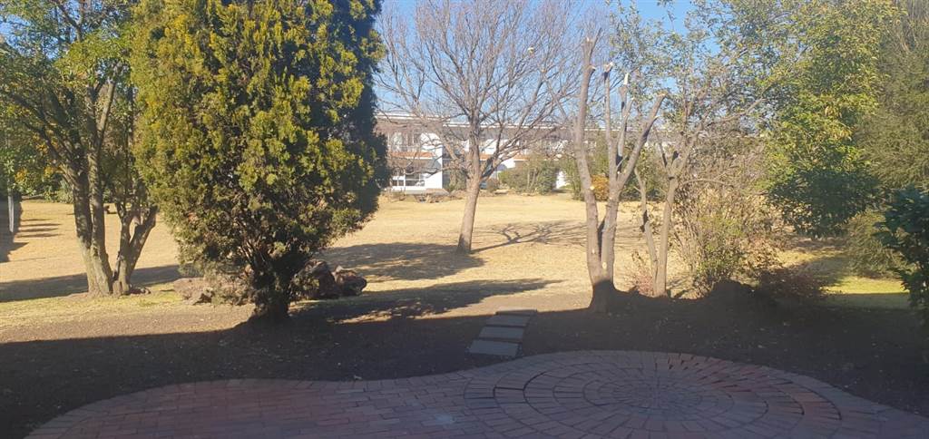 2 Bed Townhouse in Benoni CBD photo number 1