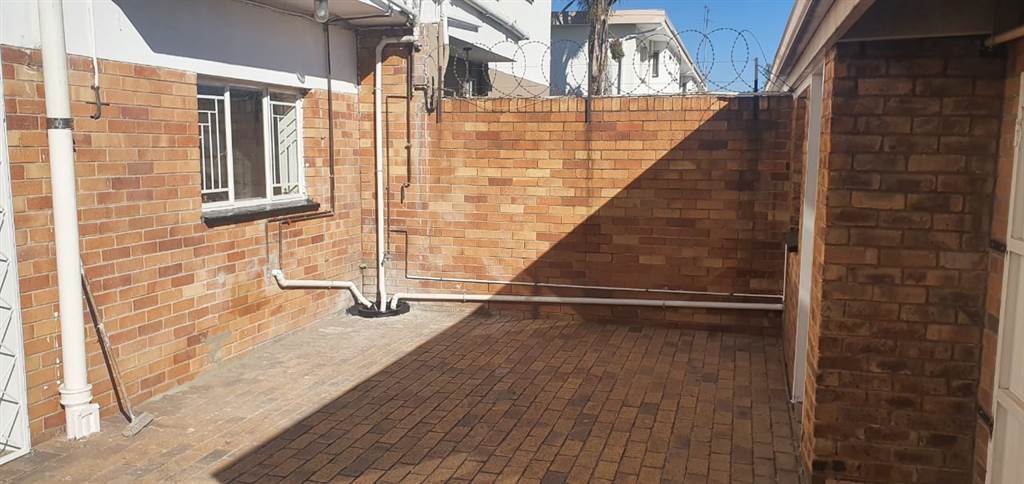 2 Bed Townhouse in Benoni CBD photo number 2
