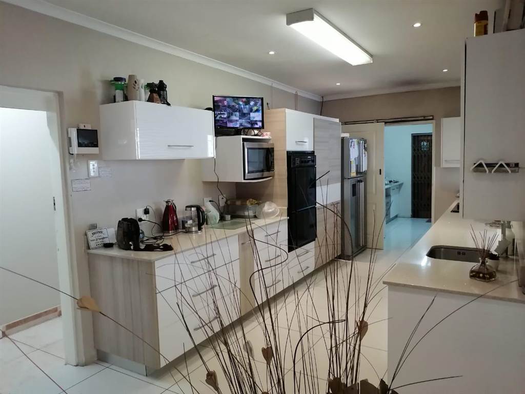 4 Bed House in Westville photo number 5