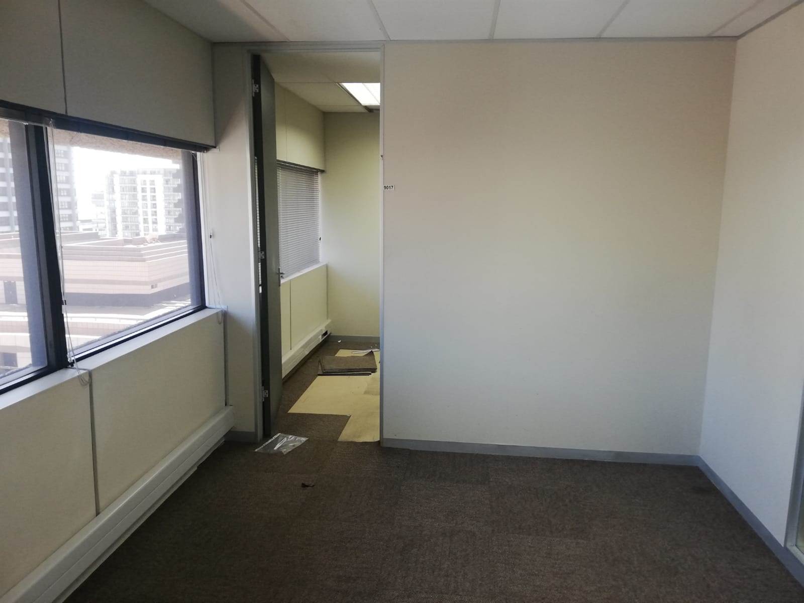 956  m² Office Space in Cape Town City Centre photo number 9