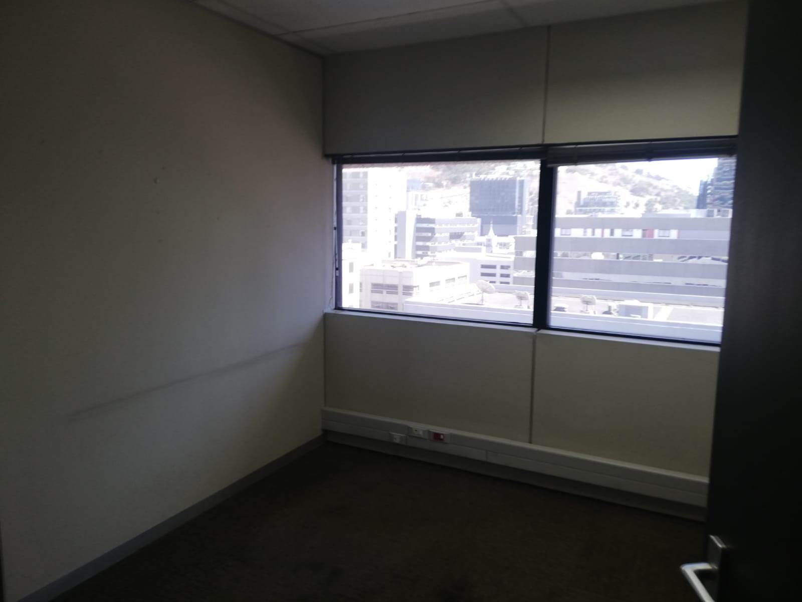 956  m² Office Space in Cape Town City Centre photo number 10