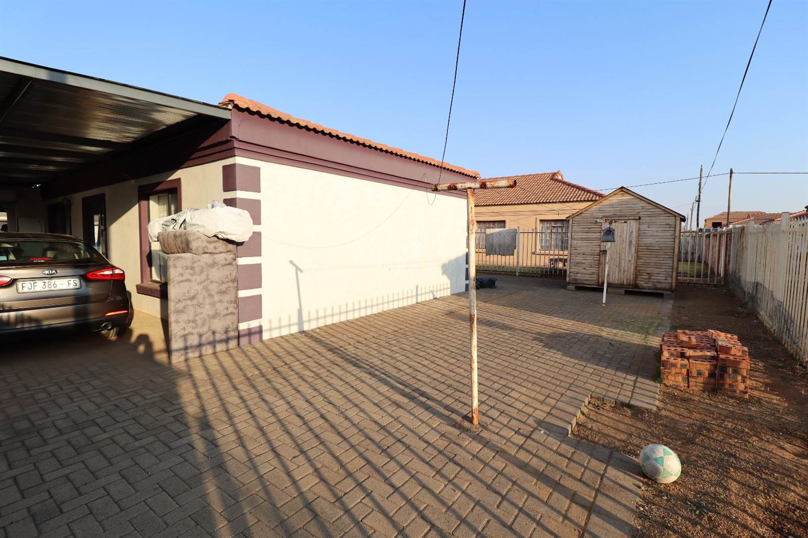 4 Bed House in Mandela View photo number 19