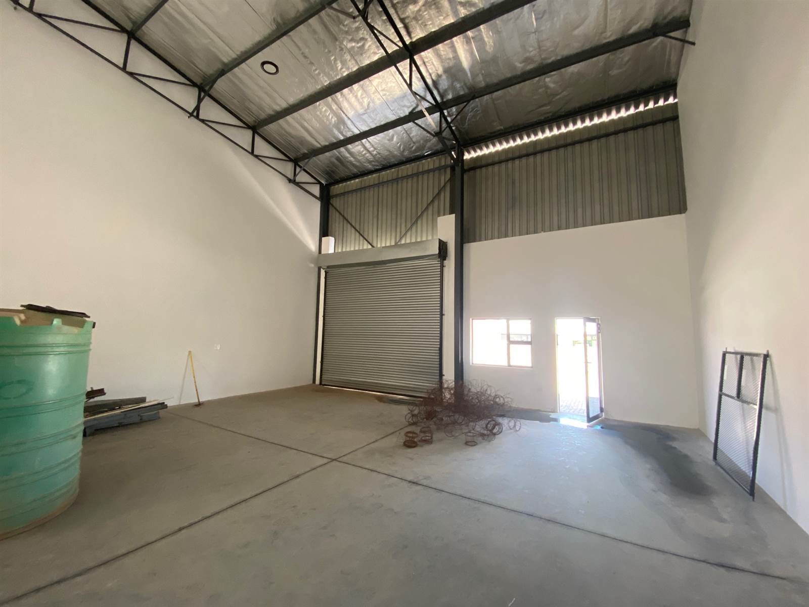 175  m² Industrial space in Ladanna photo number 4
