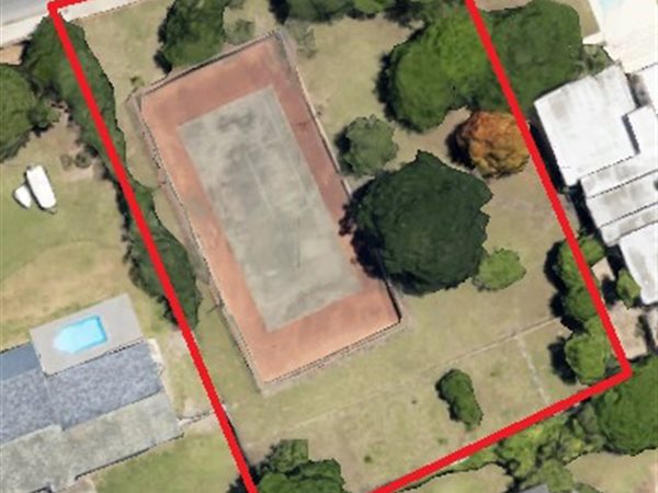 2209 m² Land available in Weybridge Park