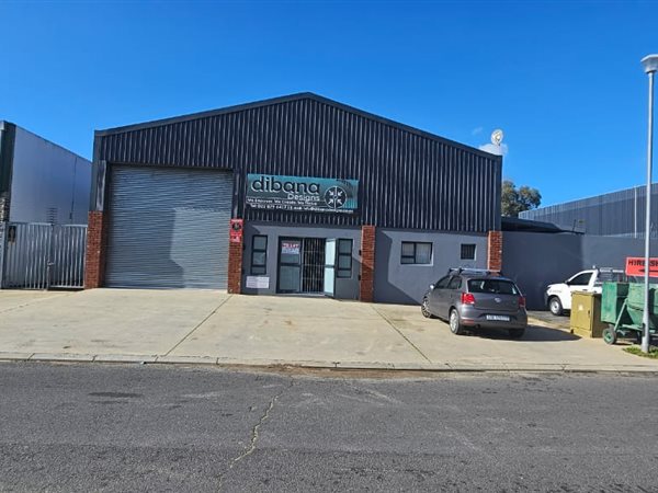355 m² Industrial space 355 m² Industrial space
