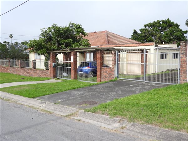 3 Bedroom House 3 Bedroom House