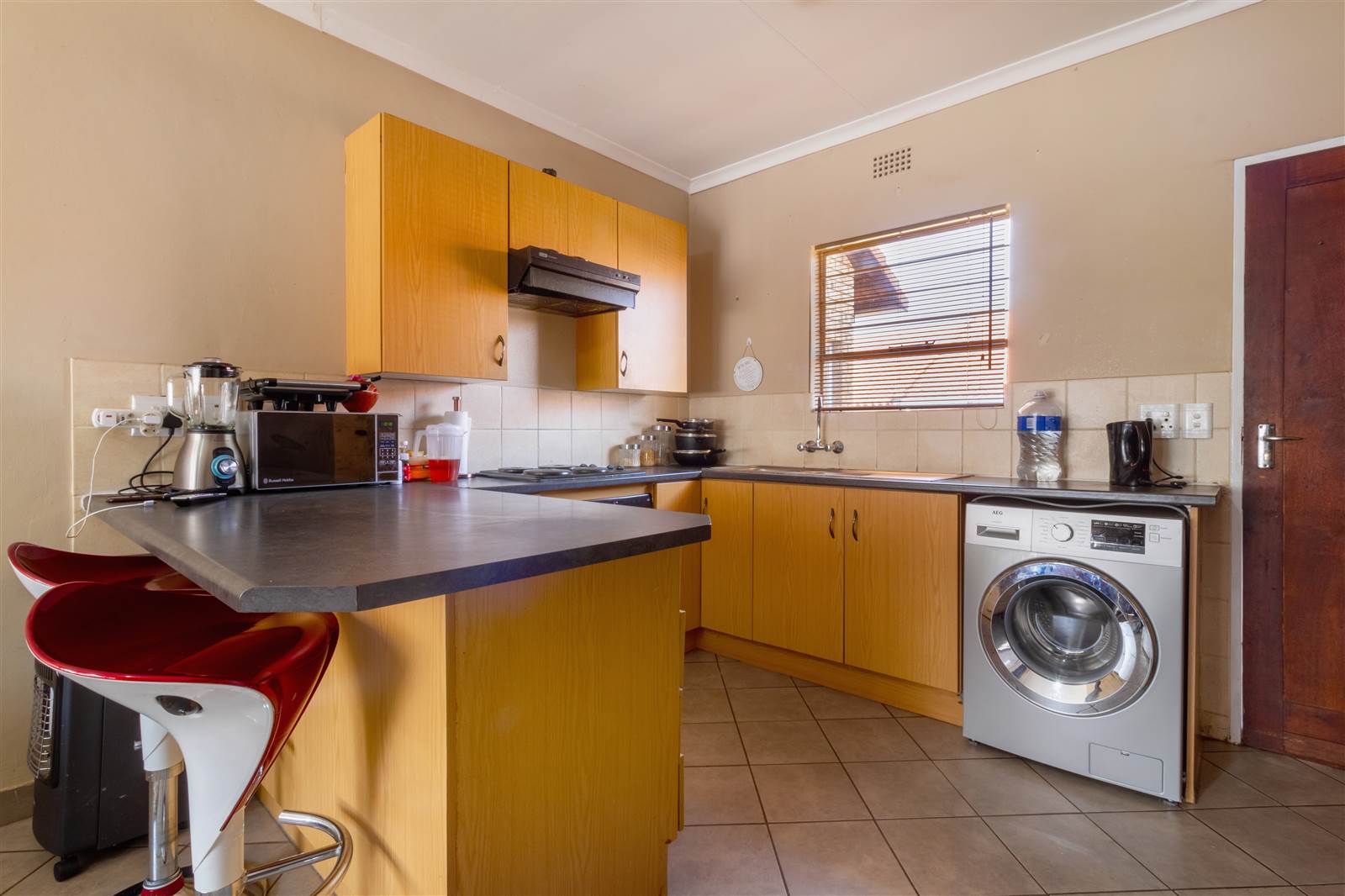 3 Bed Townhouse in Grobler Park photo number 9