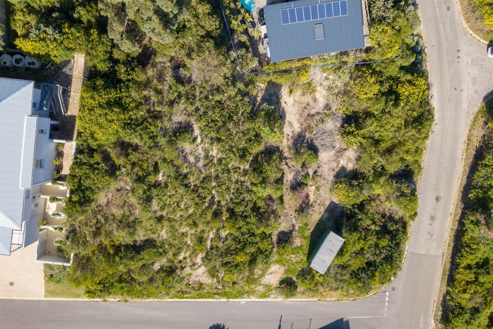 755 m² Land available in Solar Beach photo number 6