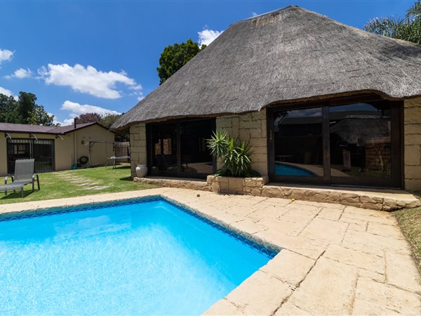 3 Bedroom House 3 Bedroom House