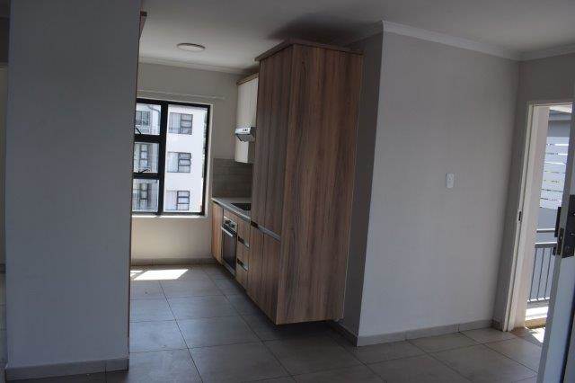 2 Bed Apartment in Wapadrand photo number 6