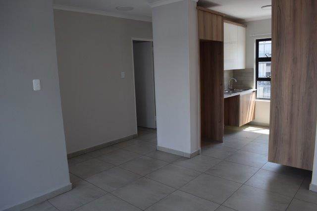 2 Bed Apartment in Wapadrand photo number 3