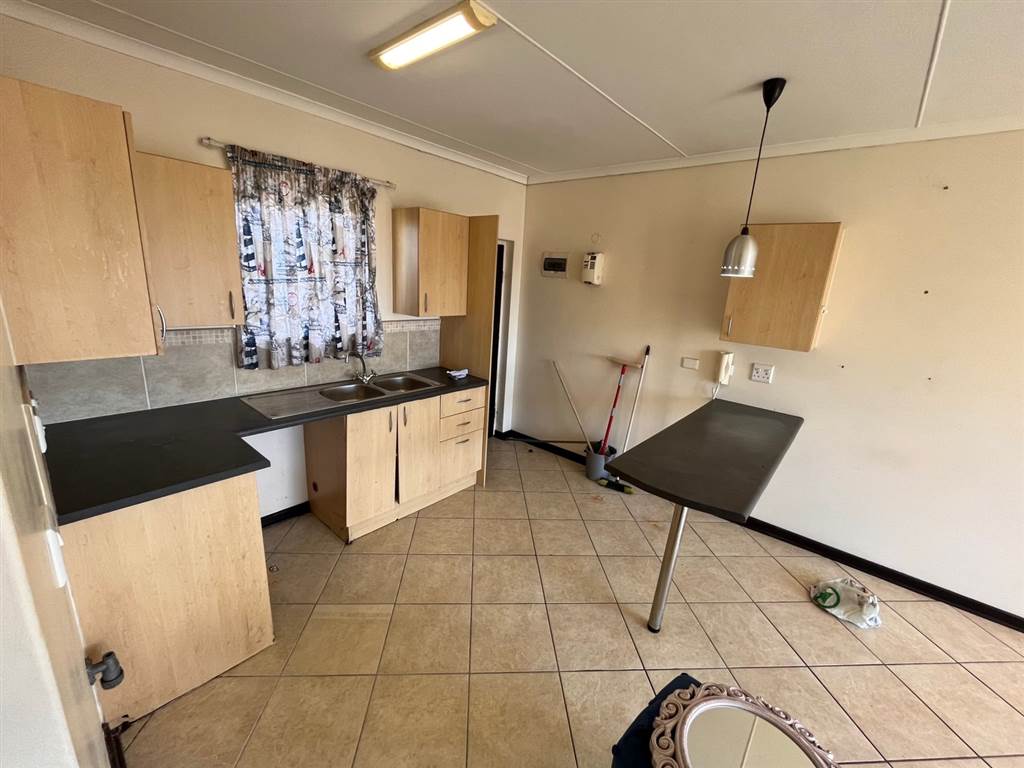 1 Bed Apartment to rent in Panmure RR4218814 Private Property