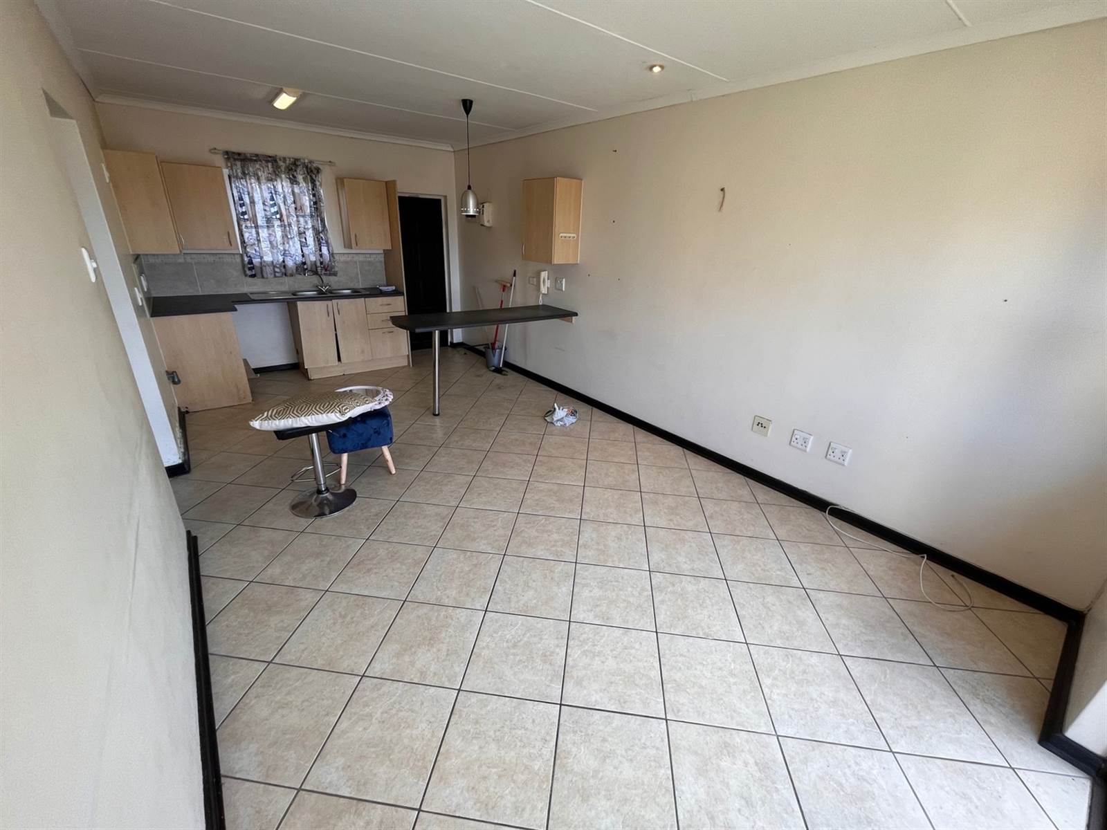 1 Bed Apartment to rent in Panmure RR4218814 Private Property