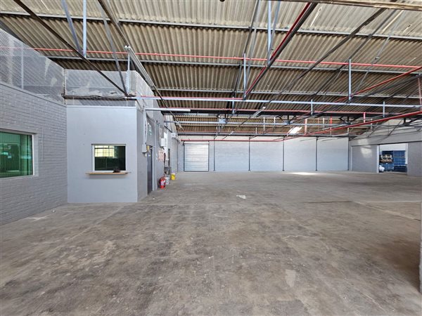 750  m² Industrial space