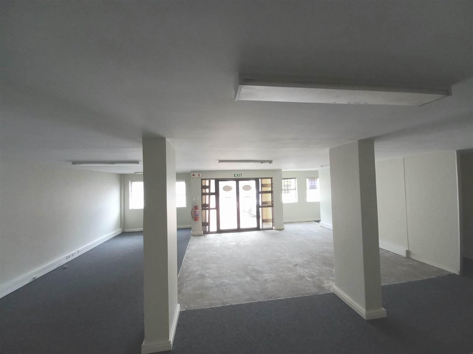 228  m² Commercial space in Milnerton Central photo number 6