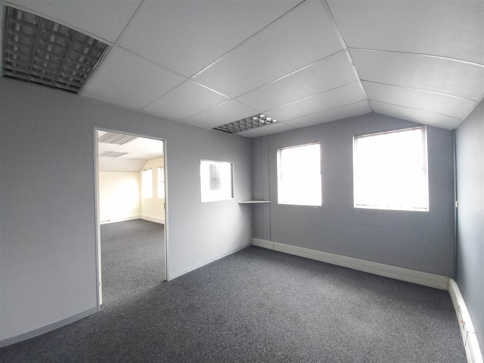 228  m² Commercial space in Milnerton Central photo number 9