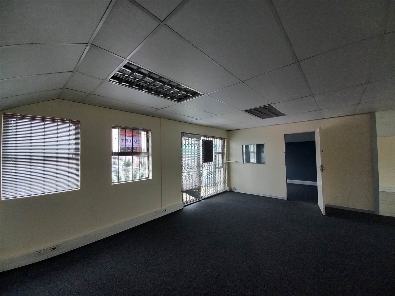 228  m² Commercial space in Milnerton Central photo number 13