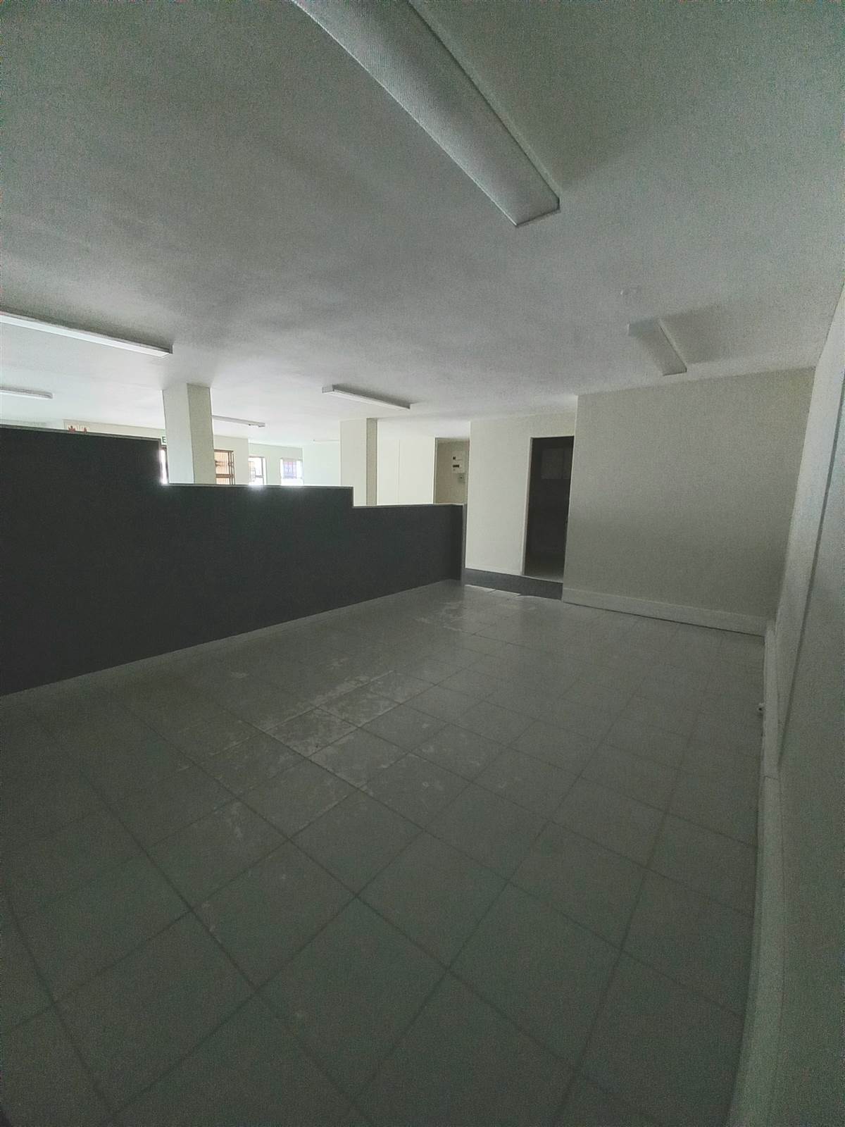 228  m² Commercial space in Milnerton Central photo number 5