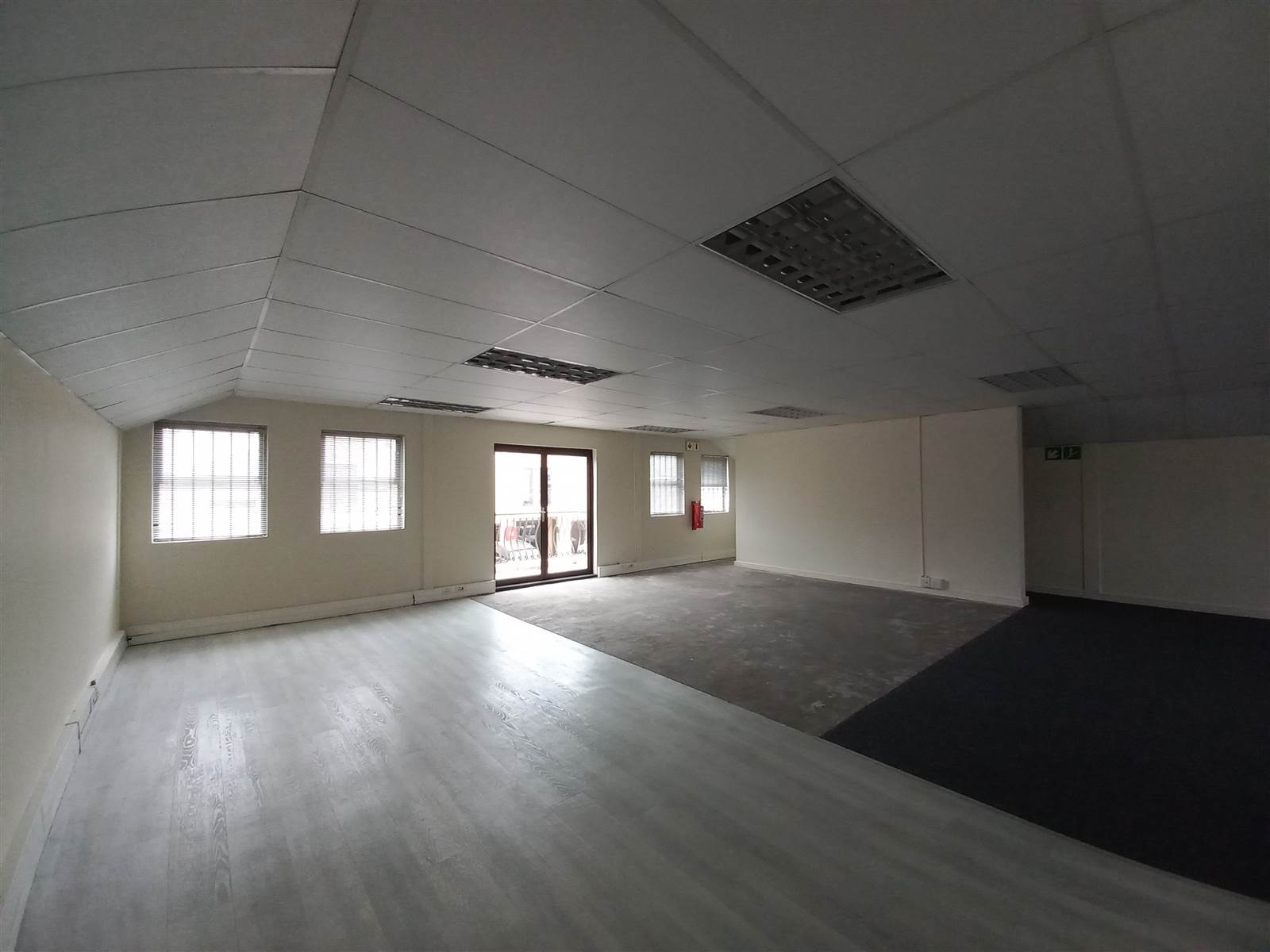 228  m² Commercial space in Milnerton Central photo number 11