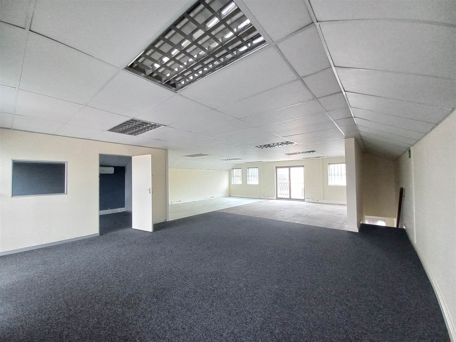 228  m² Commercial space in Milnerton Central photo number 12