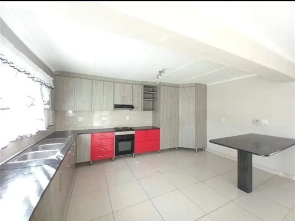 3 Bedroom Duplex 3 Bedroom Duplex