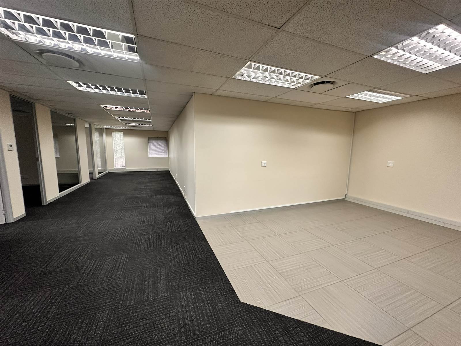 253  m² Commercial space in Houghton Estate photo number 10