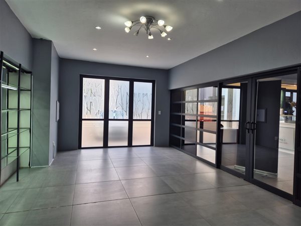 30 m² Commercial space 30 m² Commercial space