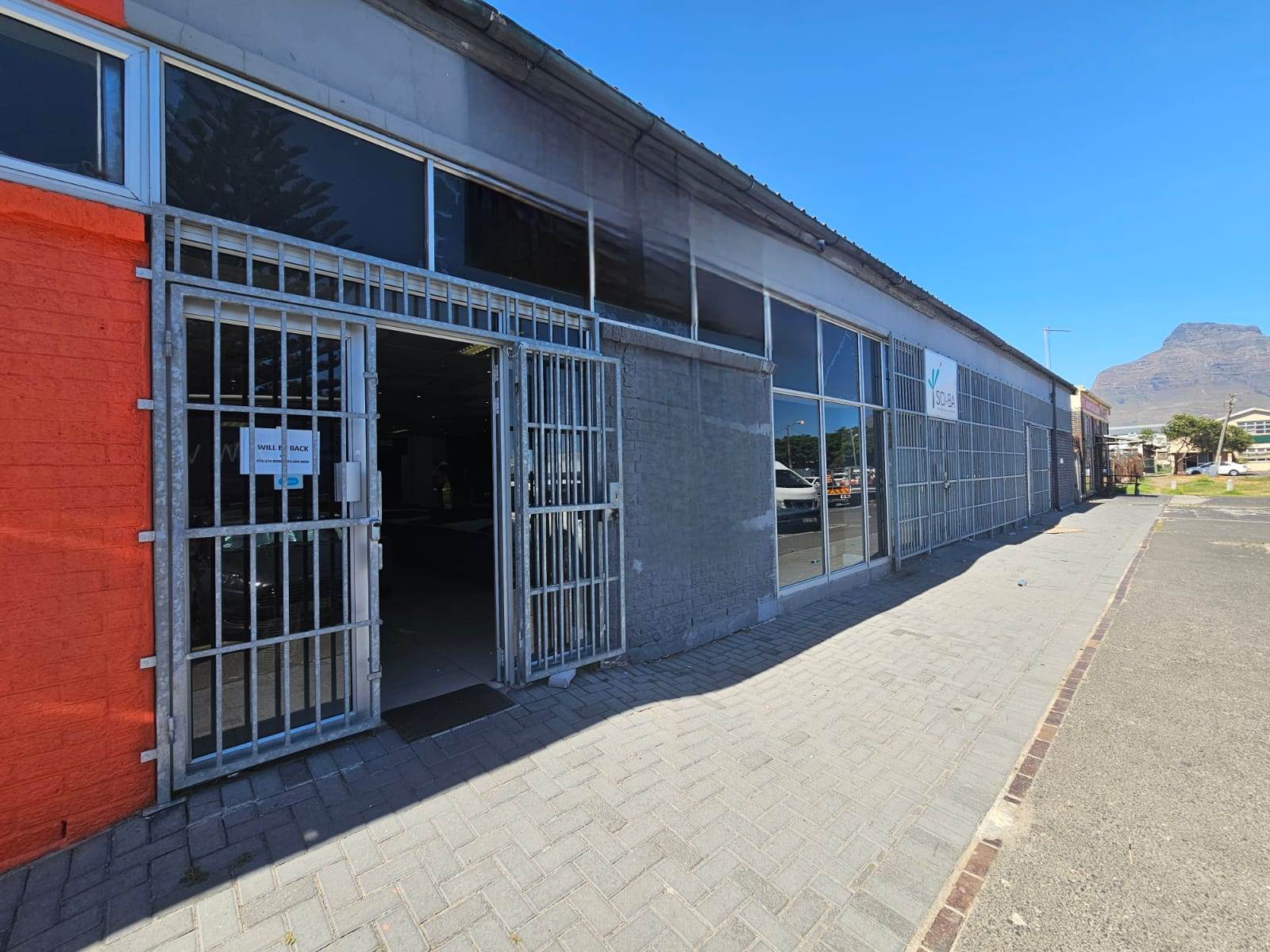 120  m² Industrial space in Paarden Eiland photo number 1
