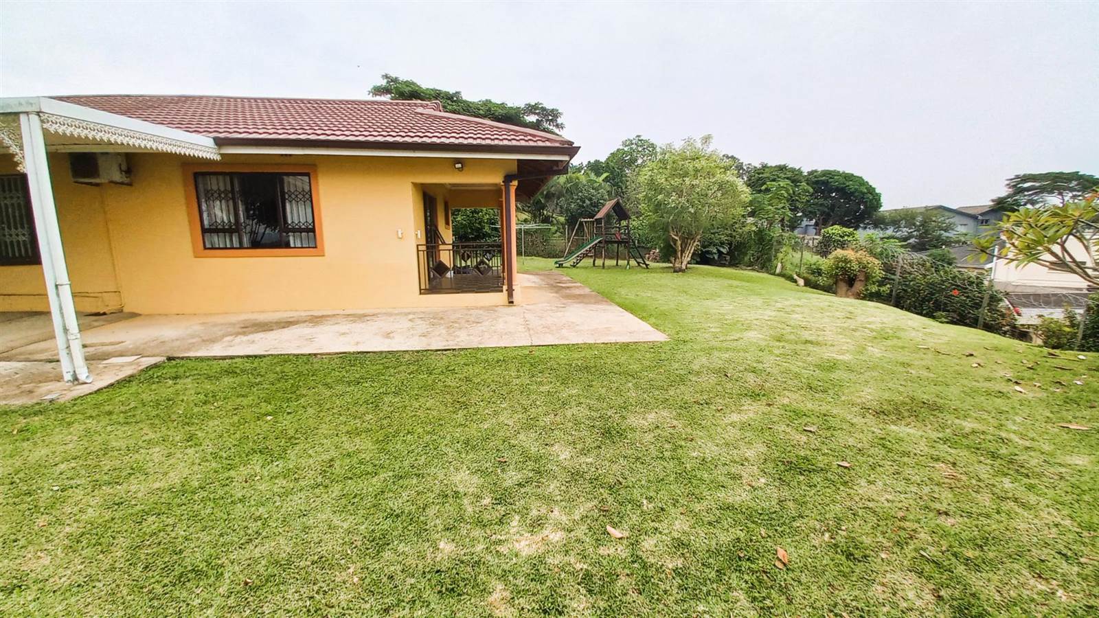 4 Bed House in Atholl Heights photo number 4