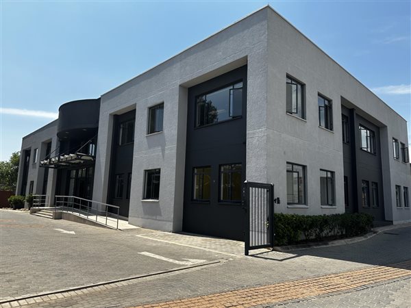 1 297  m² Office Space