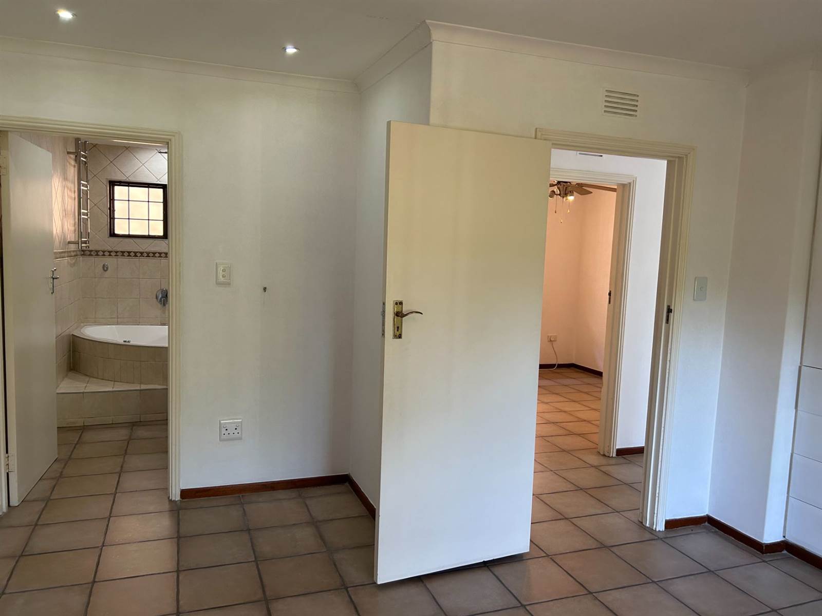 3 Bed Townhouse in Durban North photo number 15