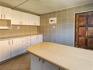 2 Bed Apartment in Newlands East
