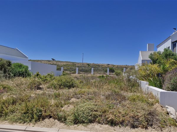 549 m² Land