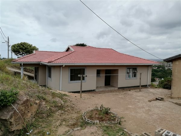 3 Bed House in Lovu