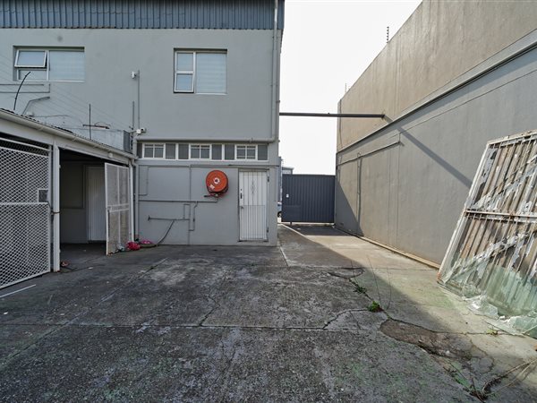 156 m² Commercial space 156 m² Commercial space