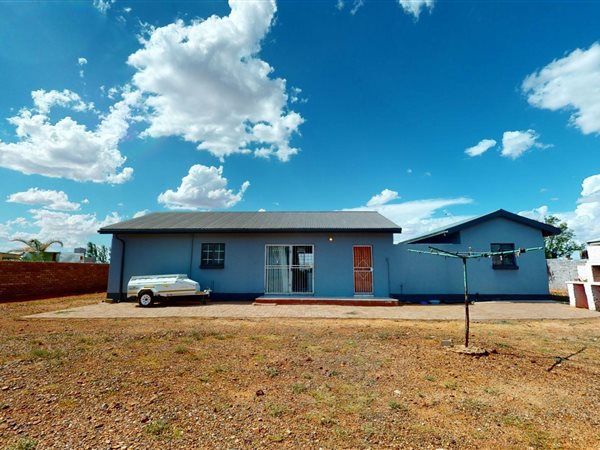 2 Bedroom House 2 Bedroom House
