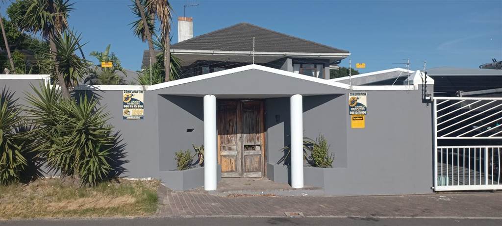 5 Bed House in Parow North photo number 6