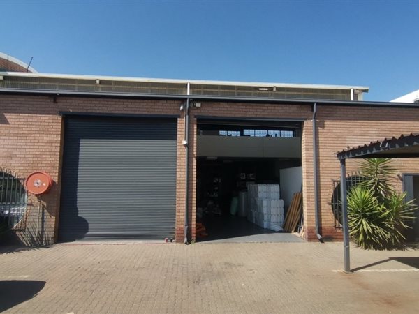 350  m² Industrial space