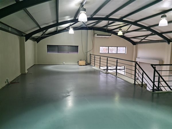 365  m² Industrial space in Kuilsriver