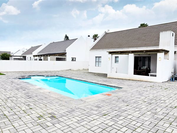 3 Bedroom House 3 Bedroom House
