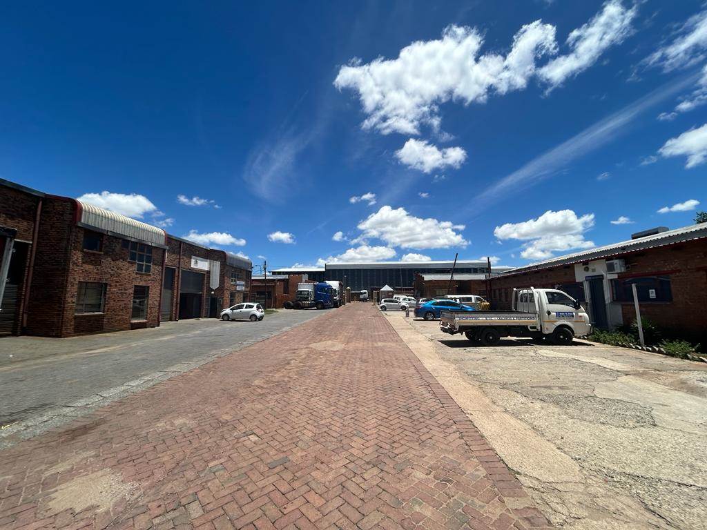 7556  m² Industrial space in Elandsfontein AH photo number 16