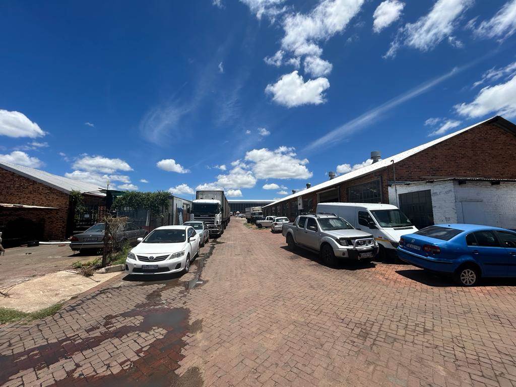 7556  m² Industrial space in Elandsfontein AH photo number 15