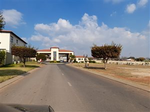 626 m² Land available in Krugersdorp Central