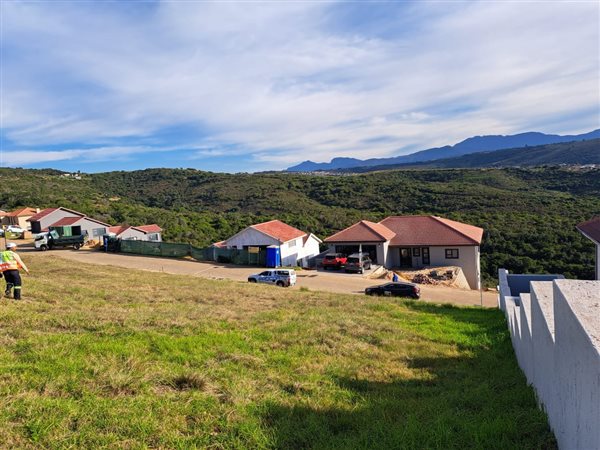 876 m² Land available in Great Brak River