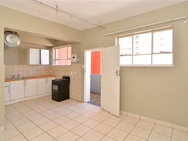 0.5 Bed House in Hillbrow