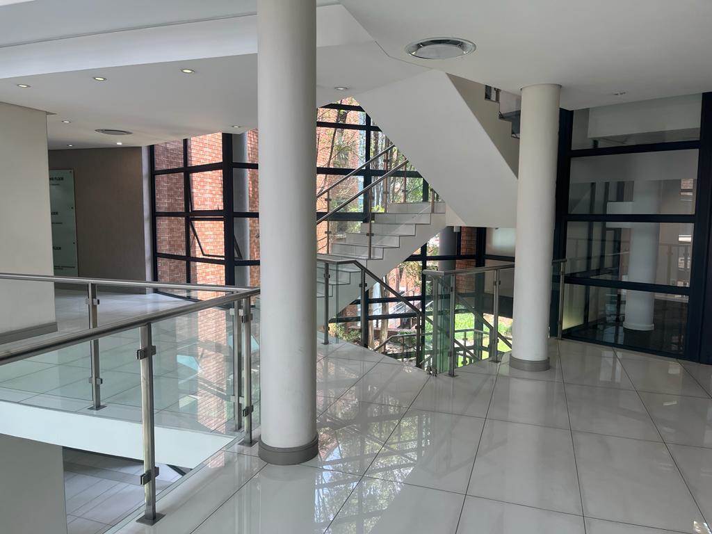822  m² Commercial space in Parktown photo number 5