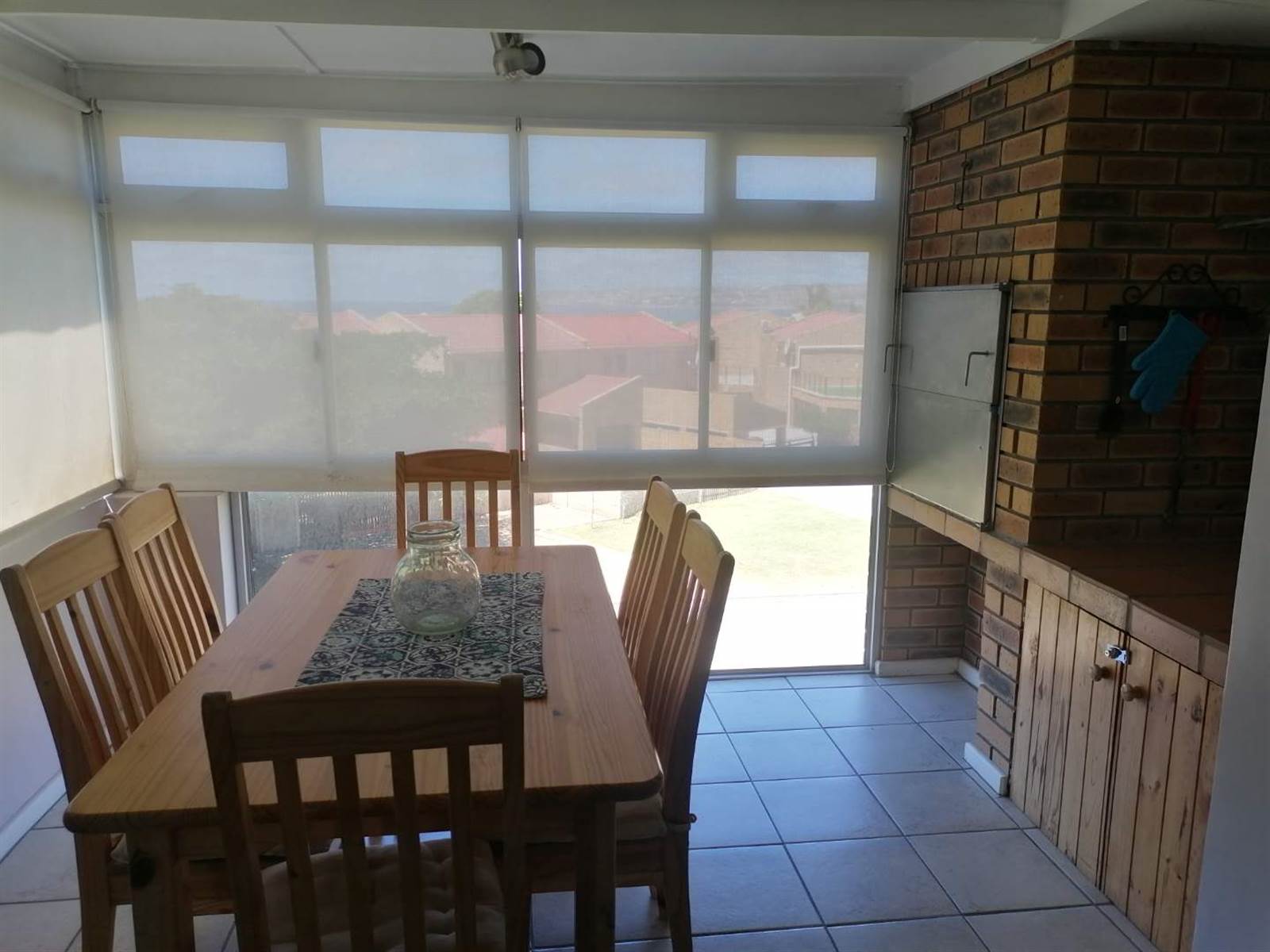 2 Bed Apartment in Hartenbos photo number 11